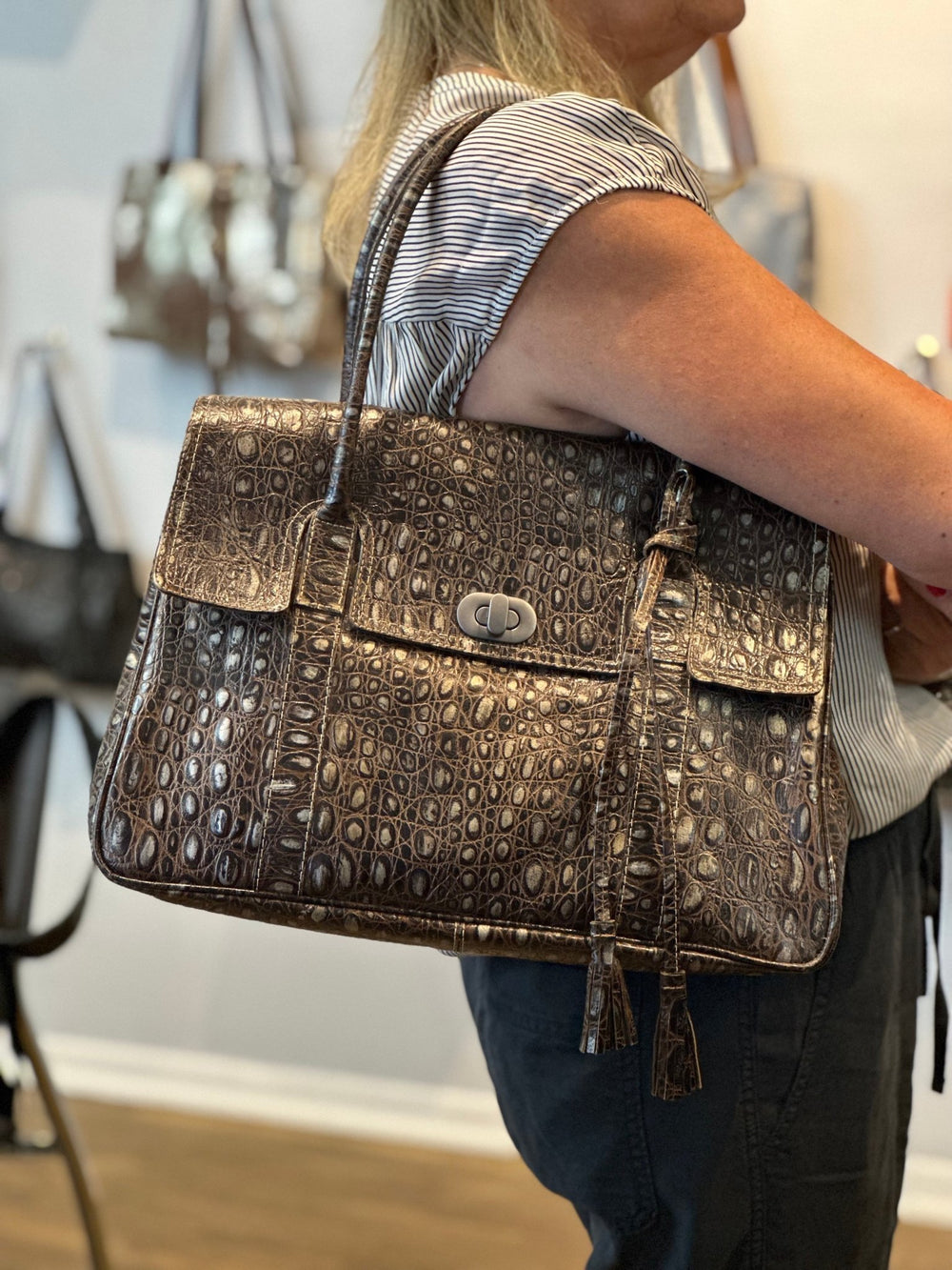 TIFFANY Brown Pearl - Carla Mancini Handbags
